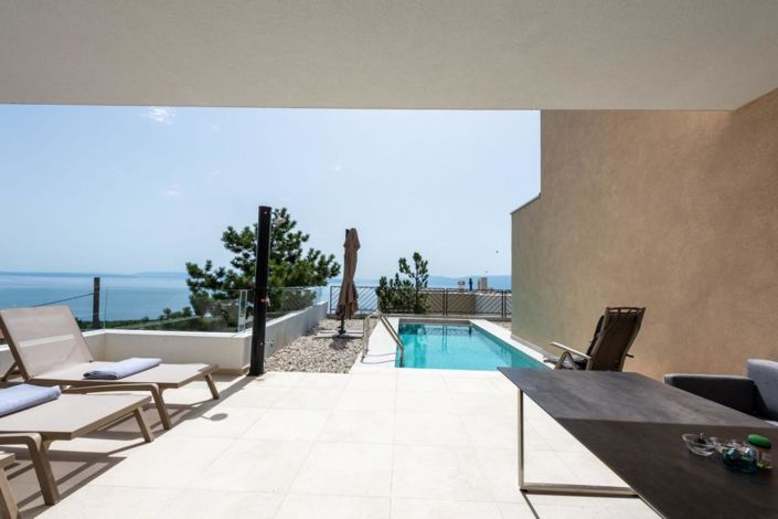 Image No.4-3 Bed Property for sale