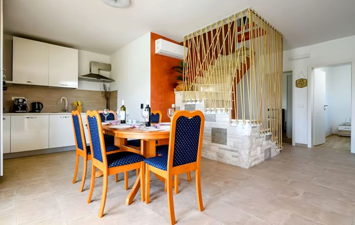 Image No.23-4 Bed Property for sale