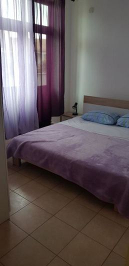 Image No.11-6 Bed Property for sale