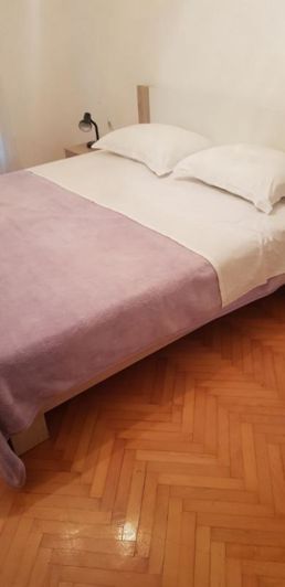 Image No.16-6 Bed Property for sale