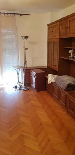 Image No.2-6 Bed Property for sale