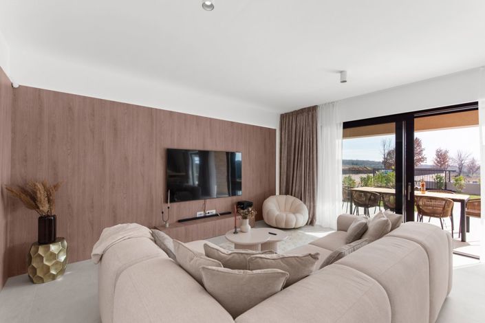 Image No.21-3 Bed Property for sale