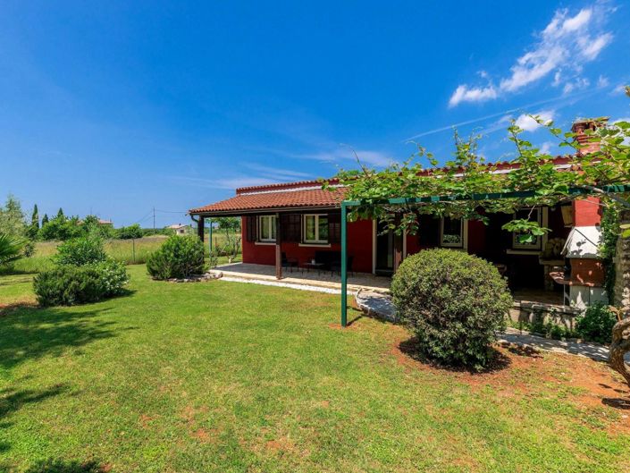 Image No.10-5 Bed Property for sale