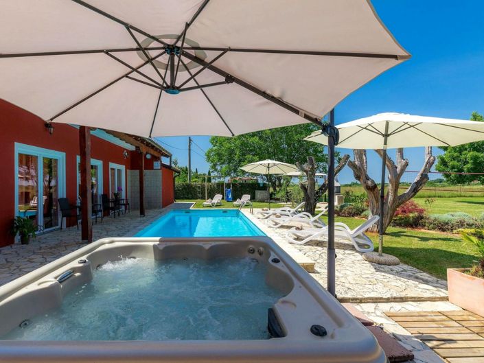 Image No.4-5 Bed Property for sale