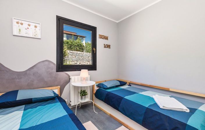 Image No.24-4 Bed Property for sale