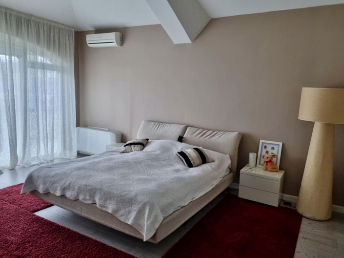 Image No.23-4 Bed Property for sale