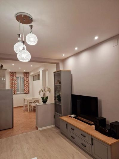 Image No.15-16 Bed Property for sale