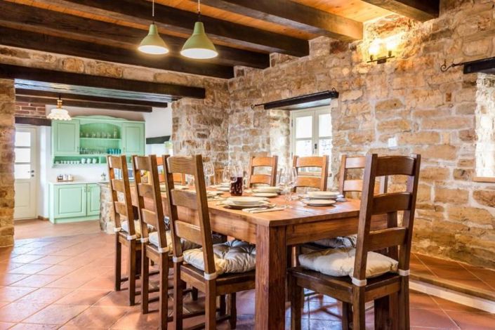 Image No.13-3 Bed Property for sale