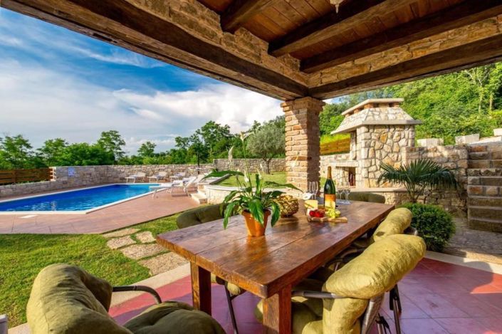 Image No.22-3 Bed Property for sale