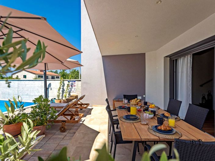 Image No.4-3 Bed Property for sale