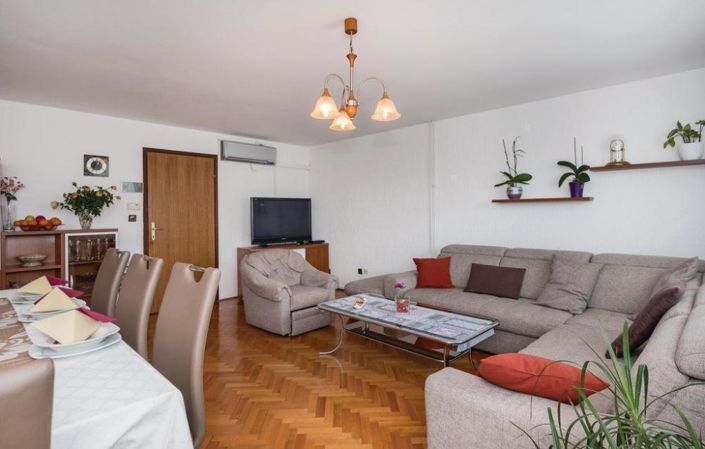 Image No.8-Propriété de 10 chambres à vendre à Pula