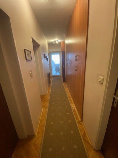 Image No.13-8 Bed Property for sale