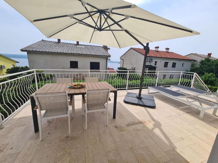 Image No.7-10 Bed Property for sale