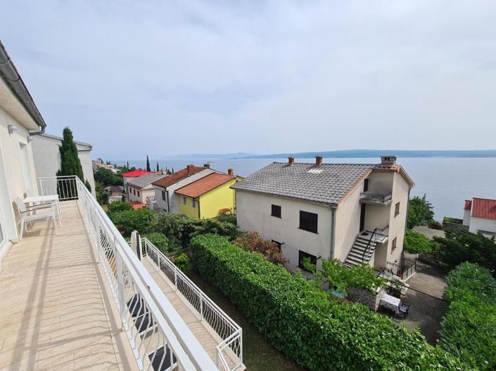 Image No.8-10 Bed Property for sale