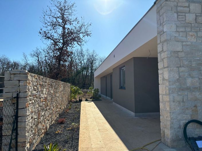Image No.1-3 Bed Property for sale
