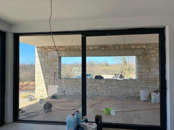 Image No.13-3 Bed Property for sale