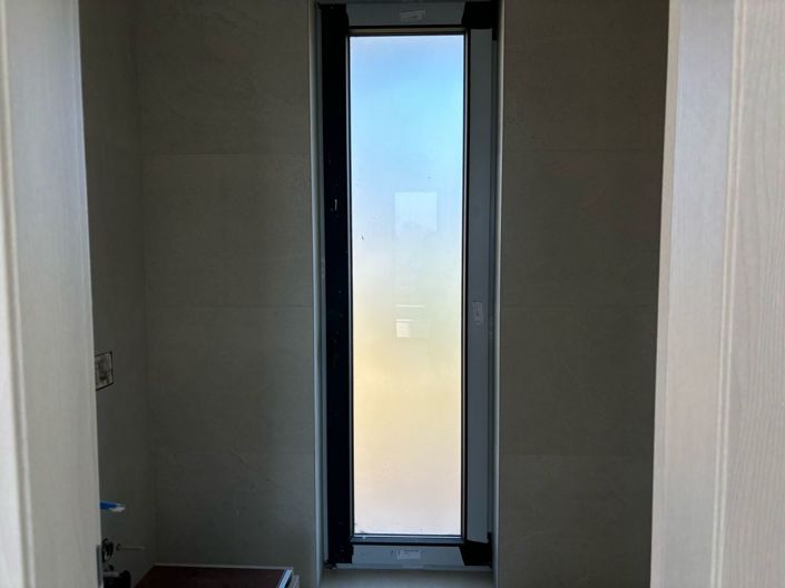 Image No.19-3 Bed Property for sale