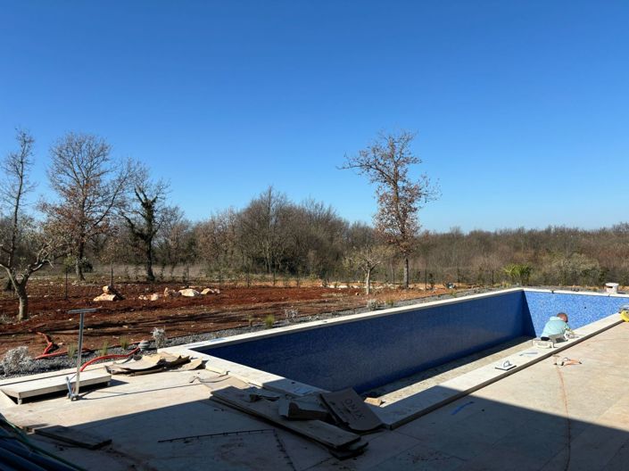 Image No.5-3 Bed Property for sale