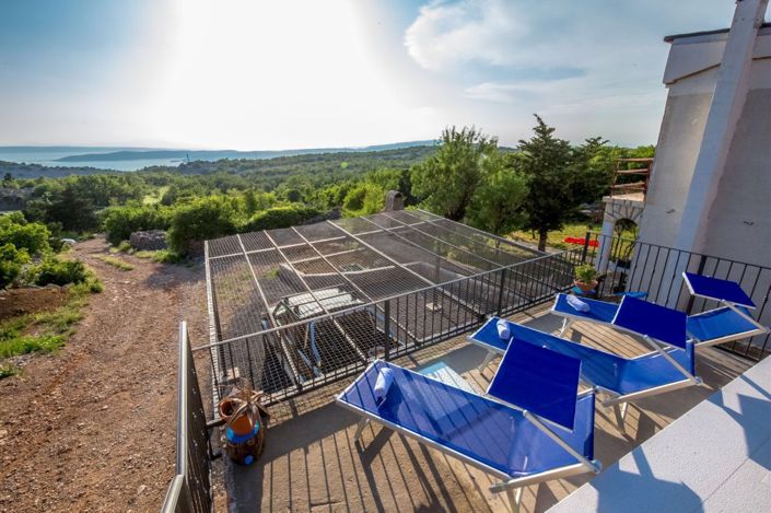 Image No.13-2 Bed Property for sale