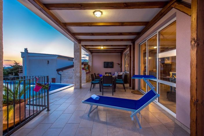 Image No.4-2 Bed Property for sale