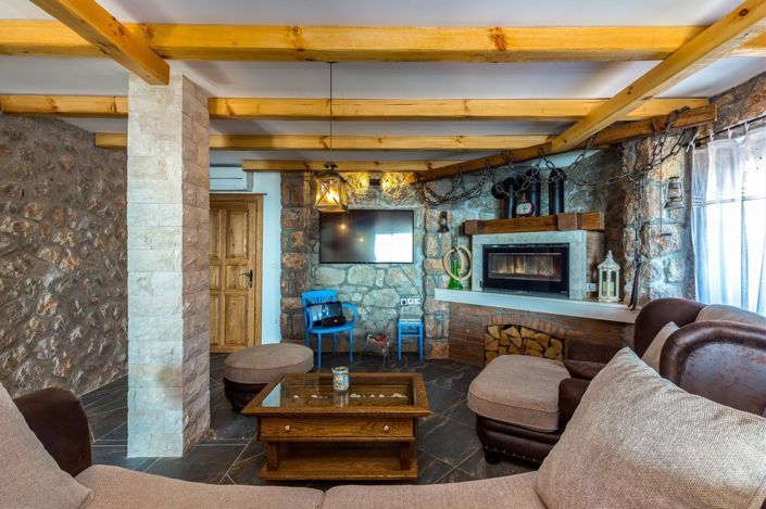 Image No.9-2 Bed Property for sale