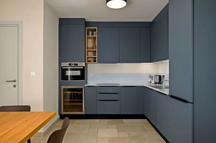 Image No.20-4 Bed Property for sale