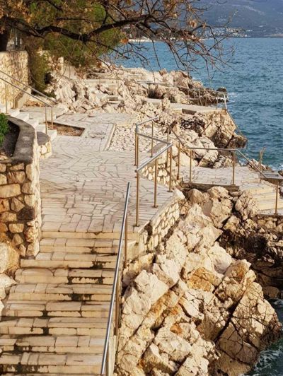 Image No.13-38 Bed Property for sale