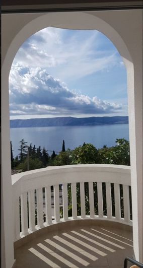 Image No.3-38 Bed Property for sale