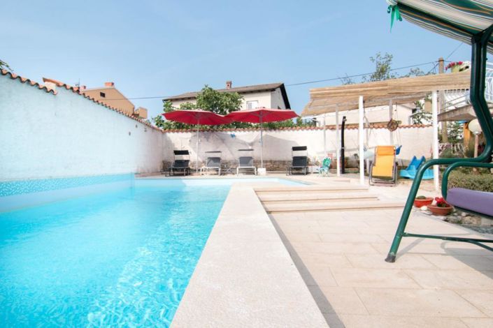 Image No.4-5 Bed Property for sale