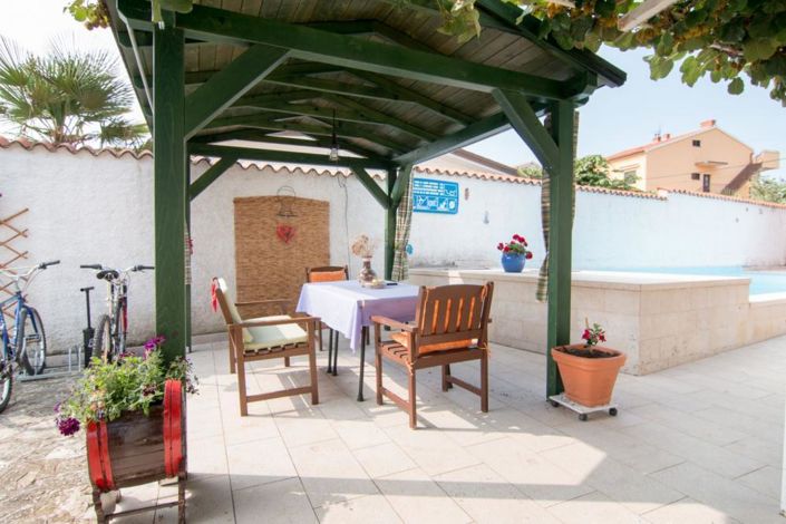 Image No.6-5 Bed Property for sale