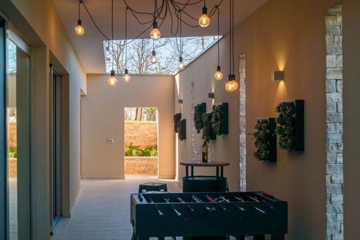 Image No.11-4 Bed Property for sale