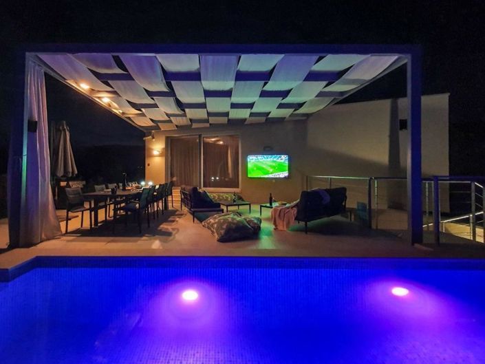 Image No.23-4 Bed Property for sale