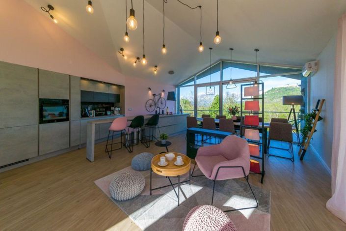 Image No.7-4 Bed Property for sale