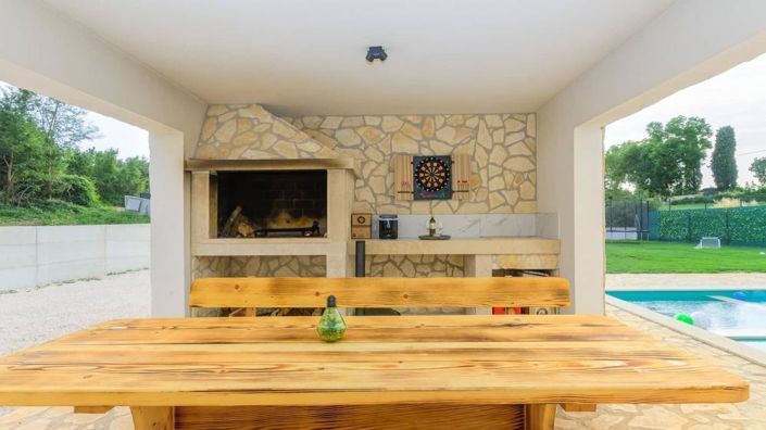 Image No.14-4 Bed Property for sale