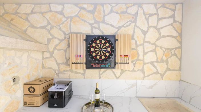 Image No.16-4 Bed Property for sale