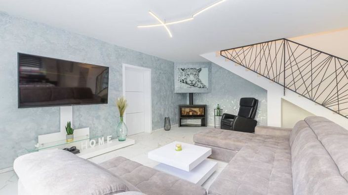 Image No.24-4 Bed Property for sale