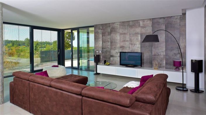 Image No.4-5 Bed Property for sale