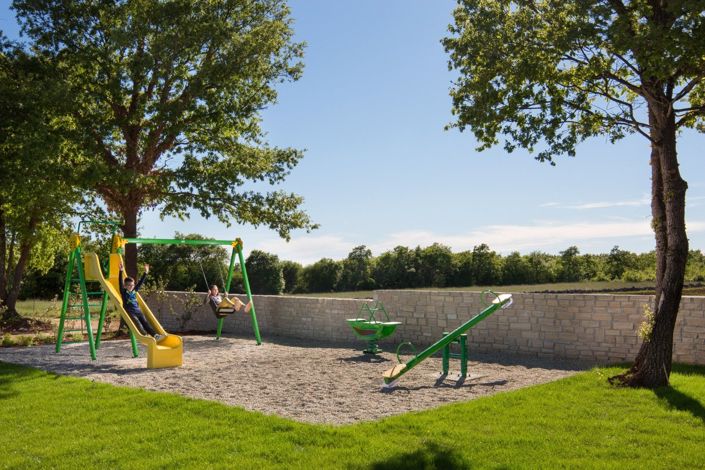 Image No.12-6 Bed Property for sale