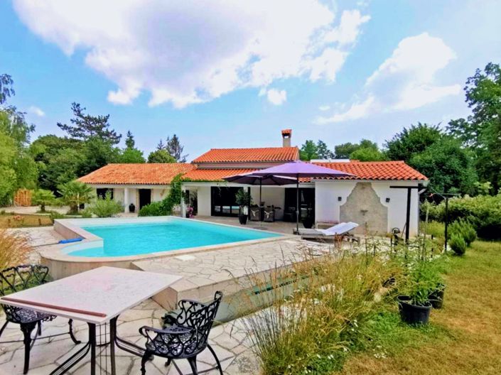 Image No.1-3 Bed Property for sale