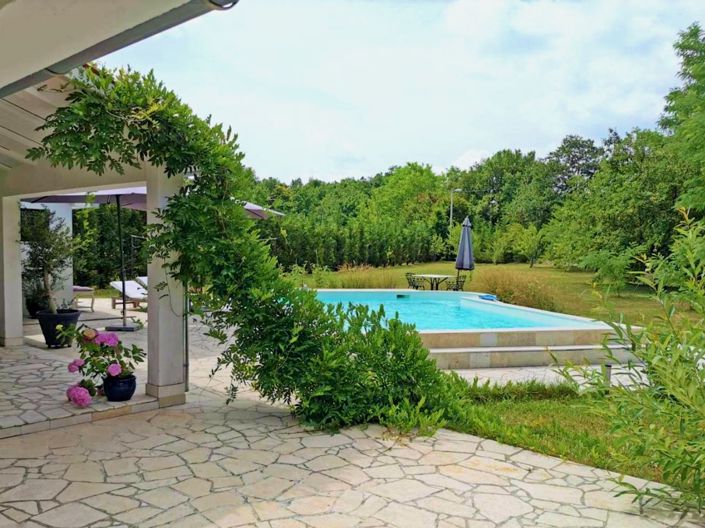 Image No.5-3 Bed Property for sale