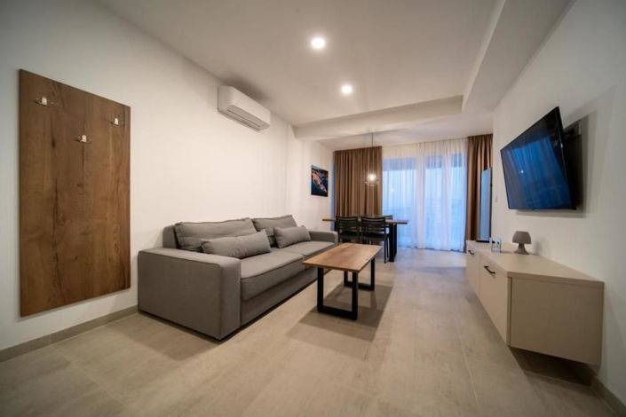 Image No.17-12 Bed Property for sale