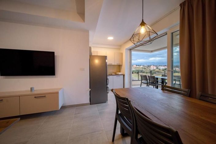 Image No.21-12 Bed Property for sale