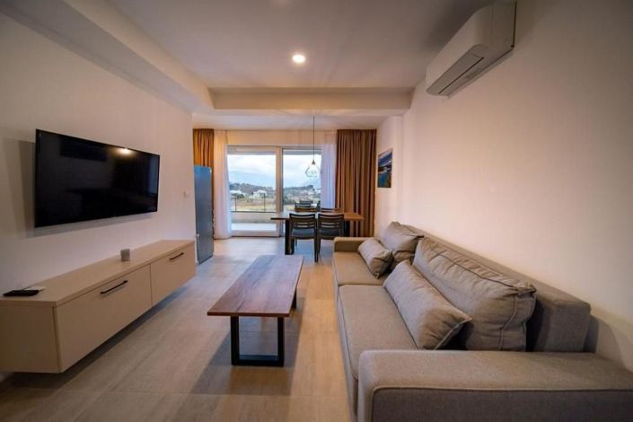 Image No.8-12 Bed Property for sale