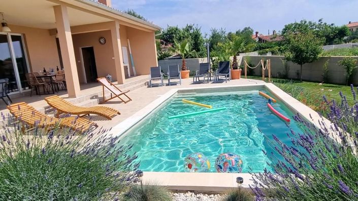 Image No.3-4 Bed Property for sale