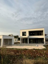 137140-528184