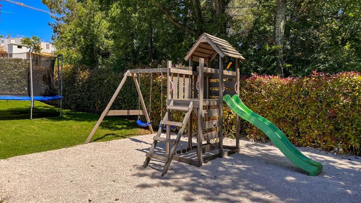 Image No.5-5 Bed Property for sale