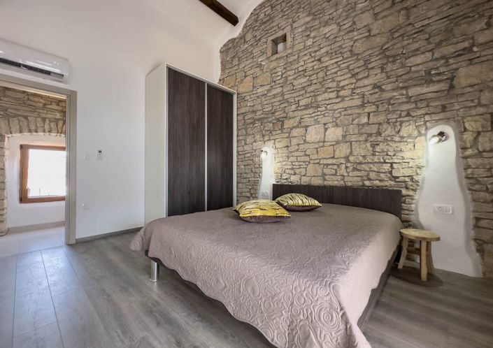 Image No.25-4 Bed Property for sale