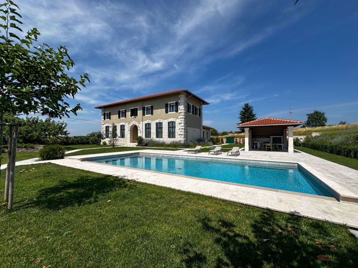 Image No.1-3 Bed Property for sale