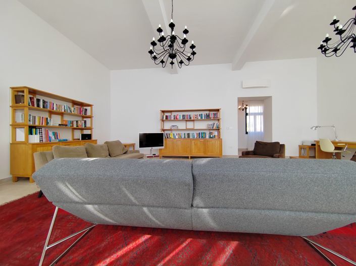 Image No.23-3 Bed Property for sale