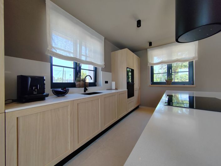 Image No.21-5 Bed Property for sale